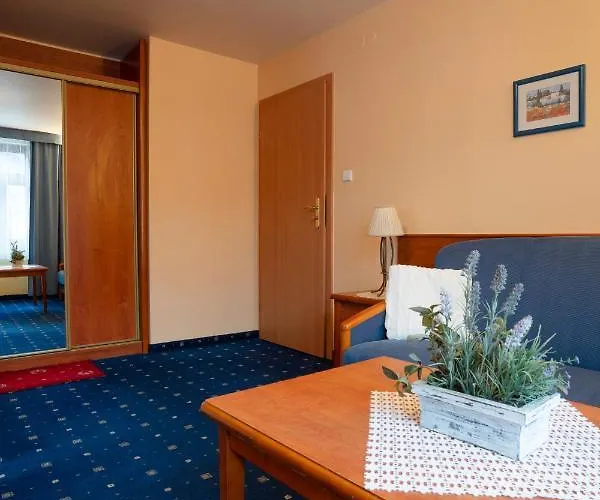 Fantazja * شكلارسكا بوريبا